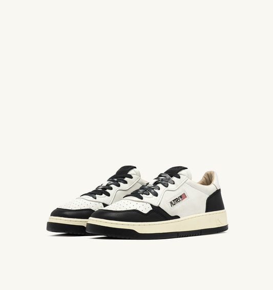 MEDALIST LOW IN PELLE BIANCA E NERO