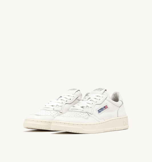 MEDALIST LOW IN NAPPA BIANCA SUPER SOFT