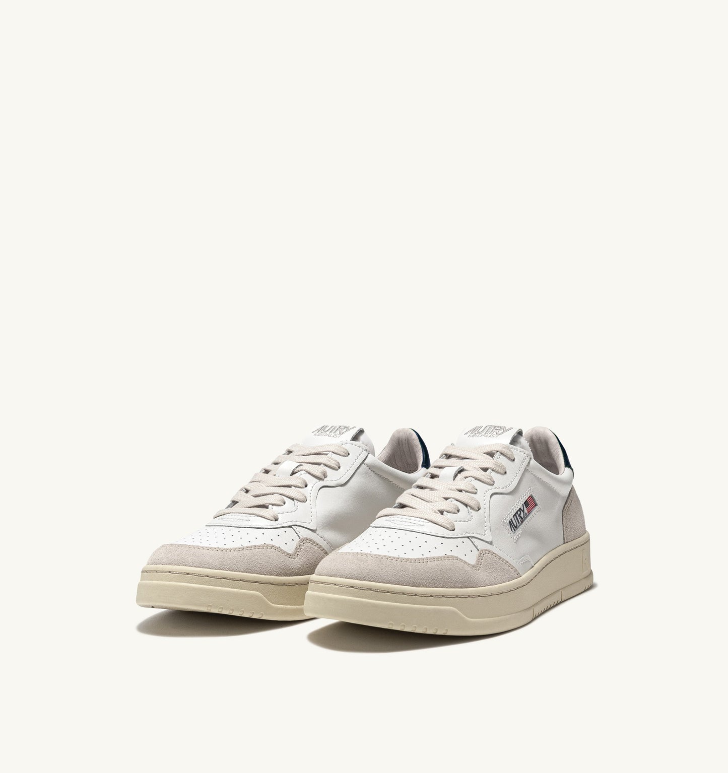 MEDALIST LOW IN PELLE BIANCA E BLU E SUEDE BEIGE