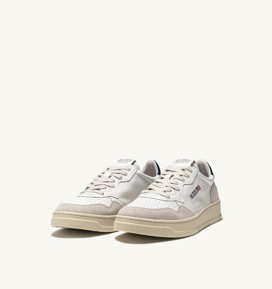 MEDALIST LOW IN PELLE BIANCA E BLU E SUEDE BEIGE