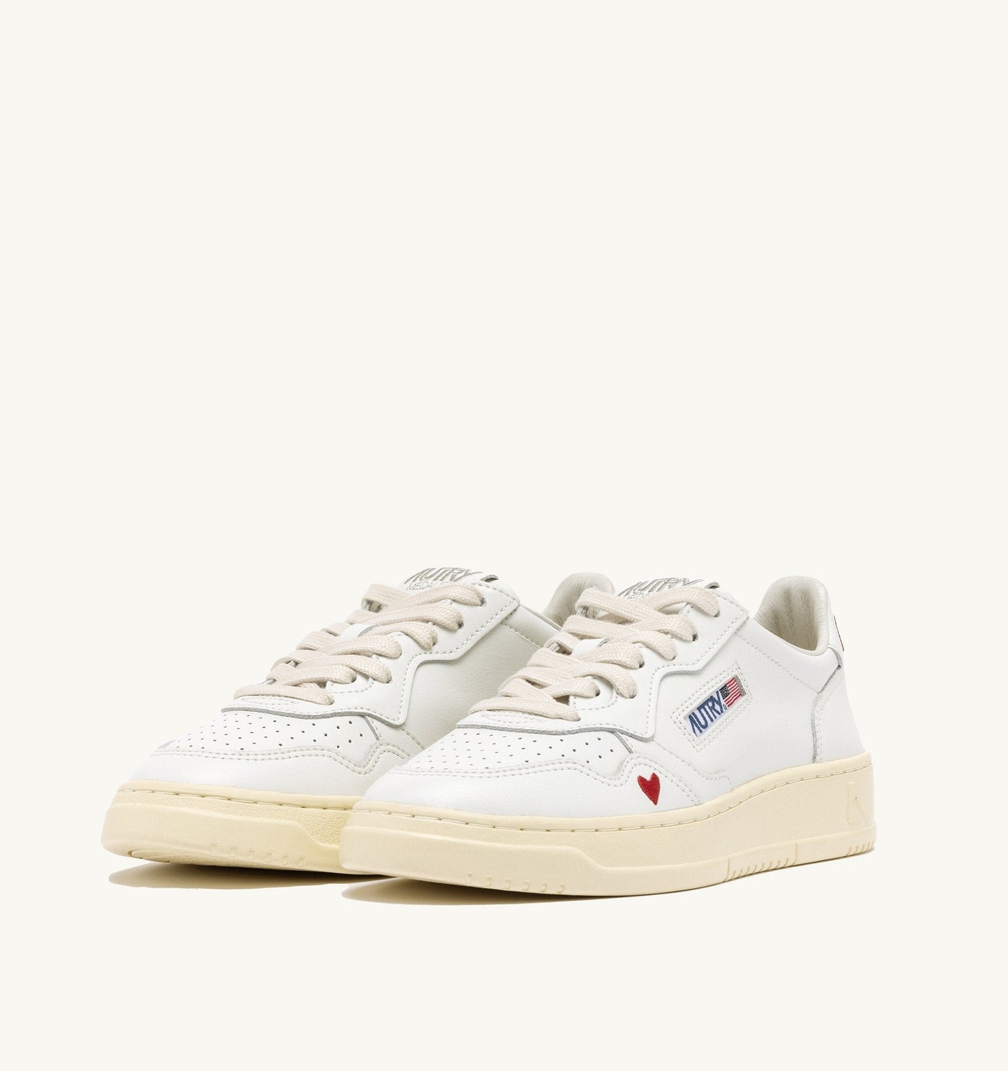 MEDALIST “LOVE” IN PELLE BIANCA