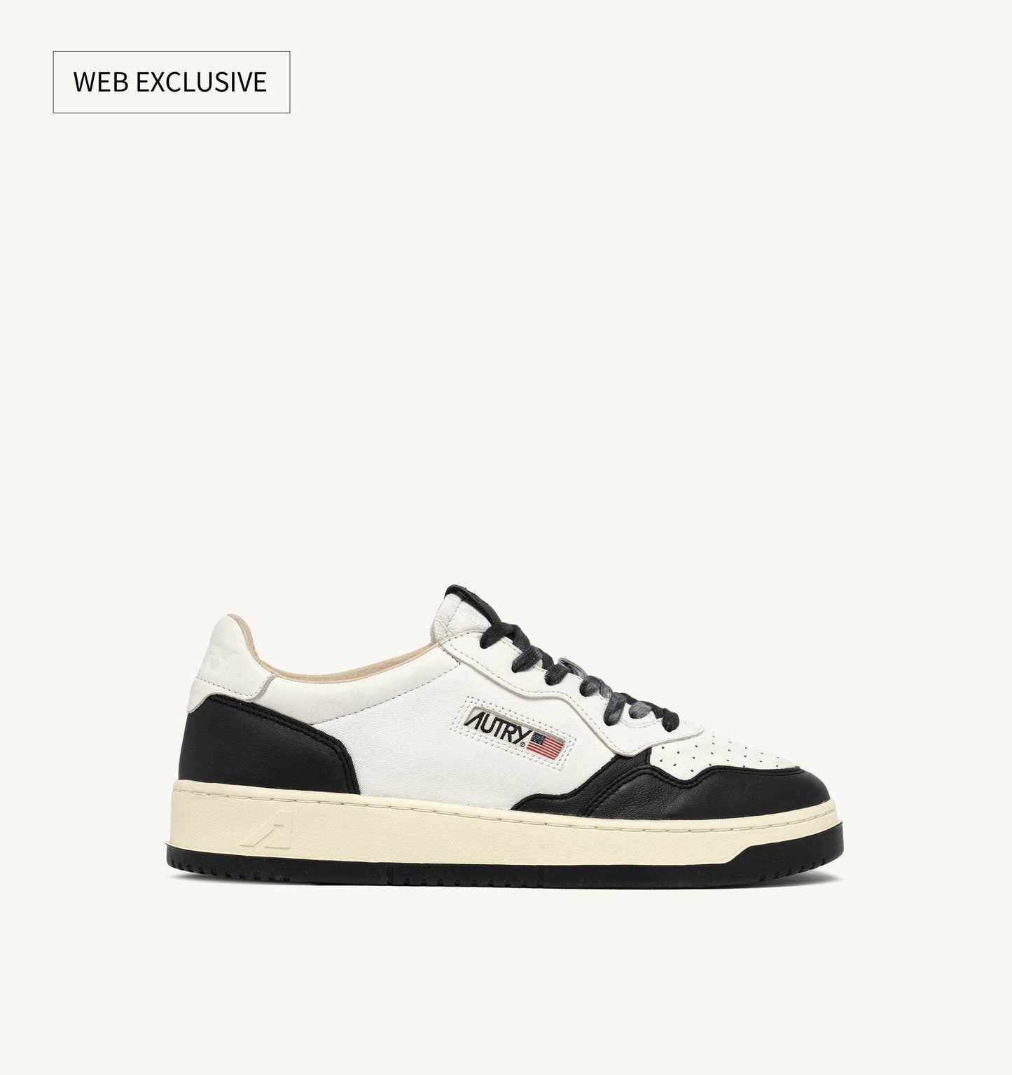 MEDALIST LOW IN PELLE BIANCA E NERA