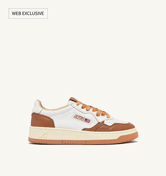 MEDALIST LOW IN PELLE BIANCA E SANDSTORM