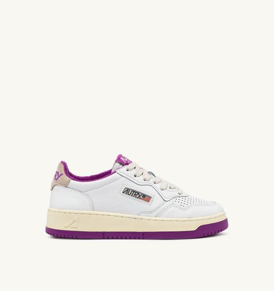 MEDALIST LOW IN PELLE COLORE BIANCO E HYACINTH VIOLET