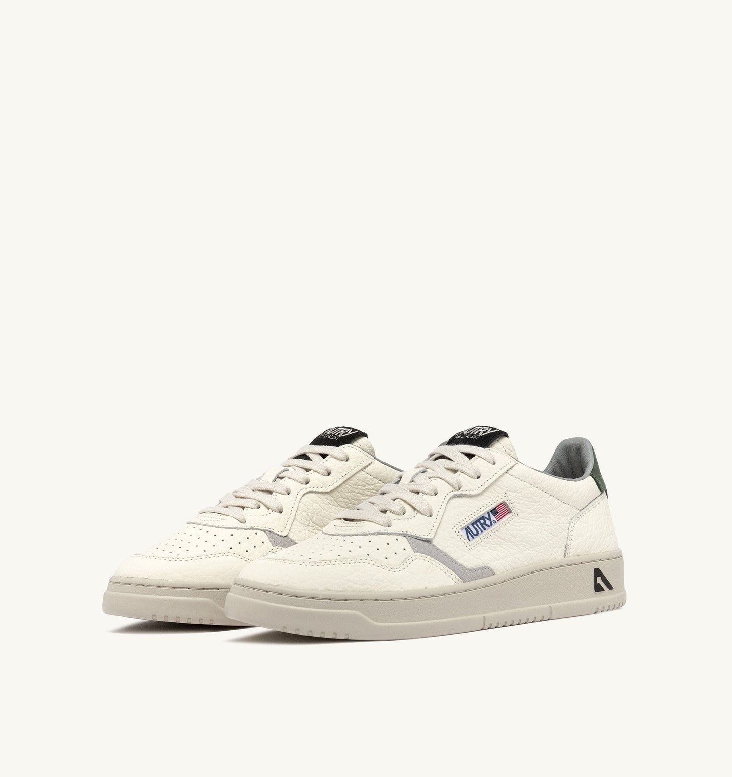 MEDALIST LOW IN PELLE MOUNTAIN E LOFT