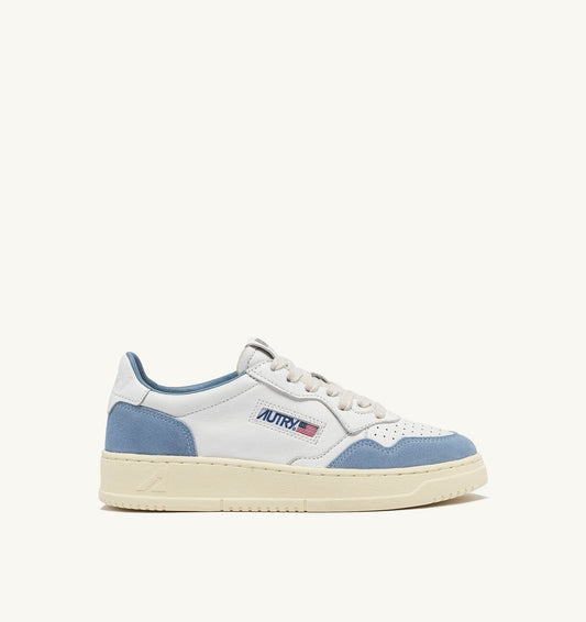MEDALIST LOW IN PELLE E SUEDE BIANCO E STREET BLUE