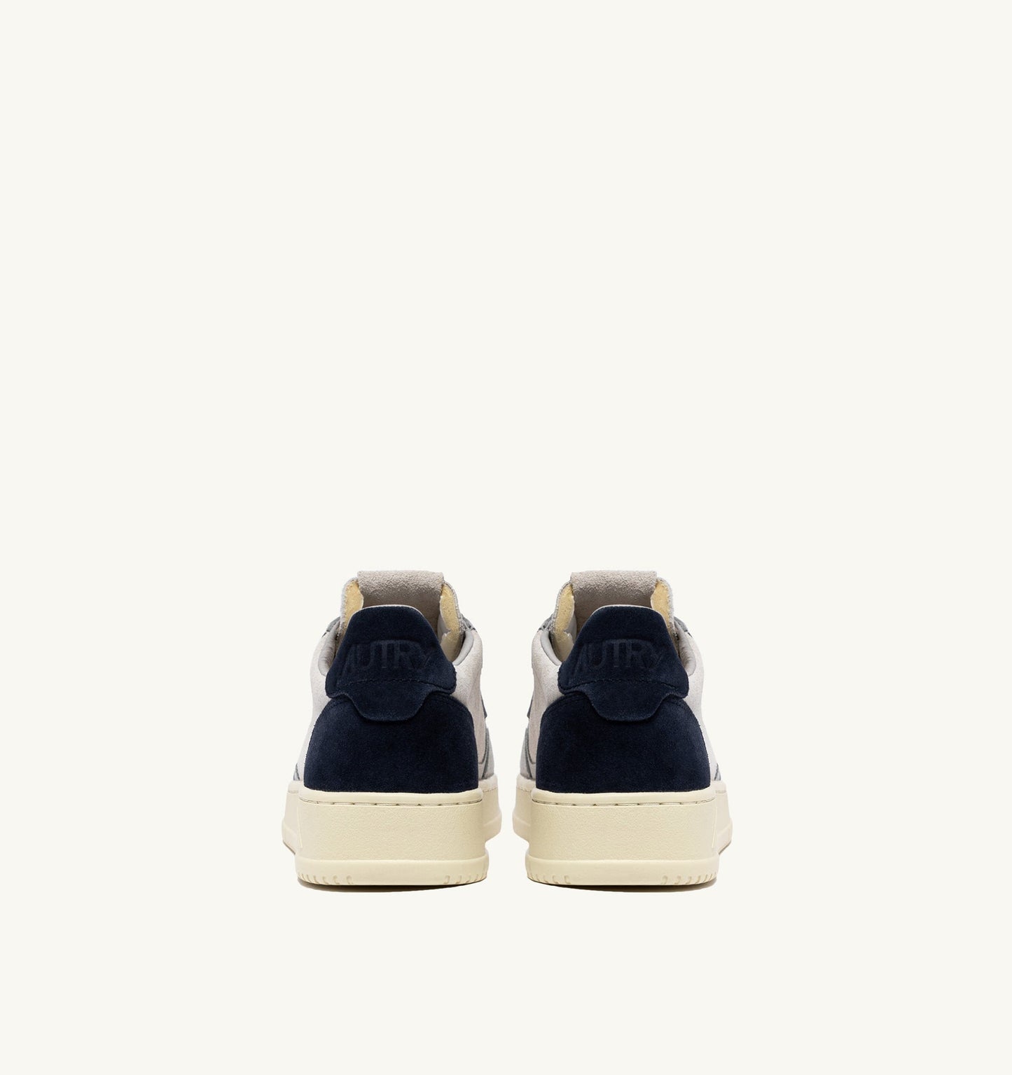 MEDALIST LOW IN SUEDE LOFT GRAY E SPACE BLUE
