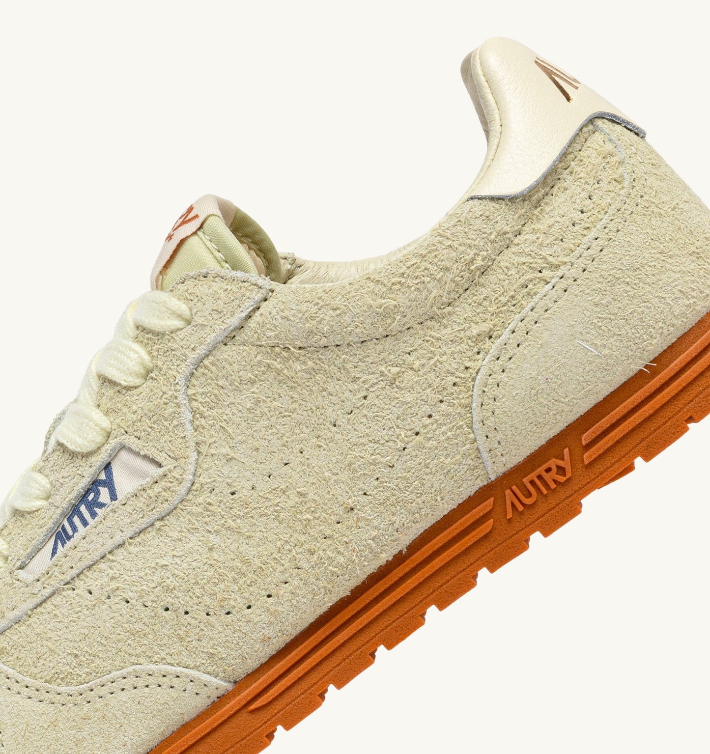WINDSPIN IN SUEDE BURRO