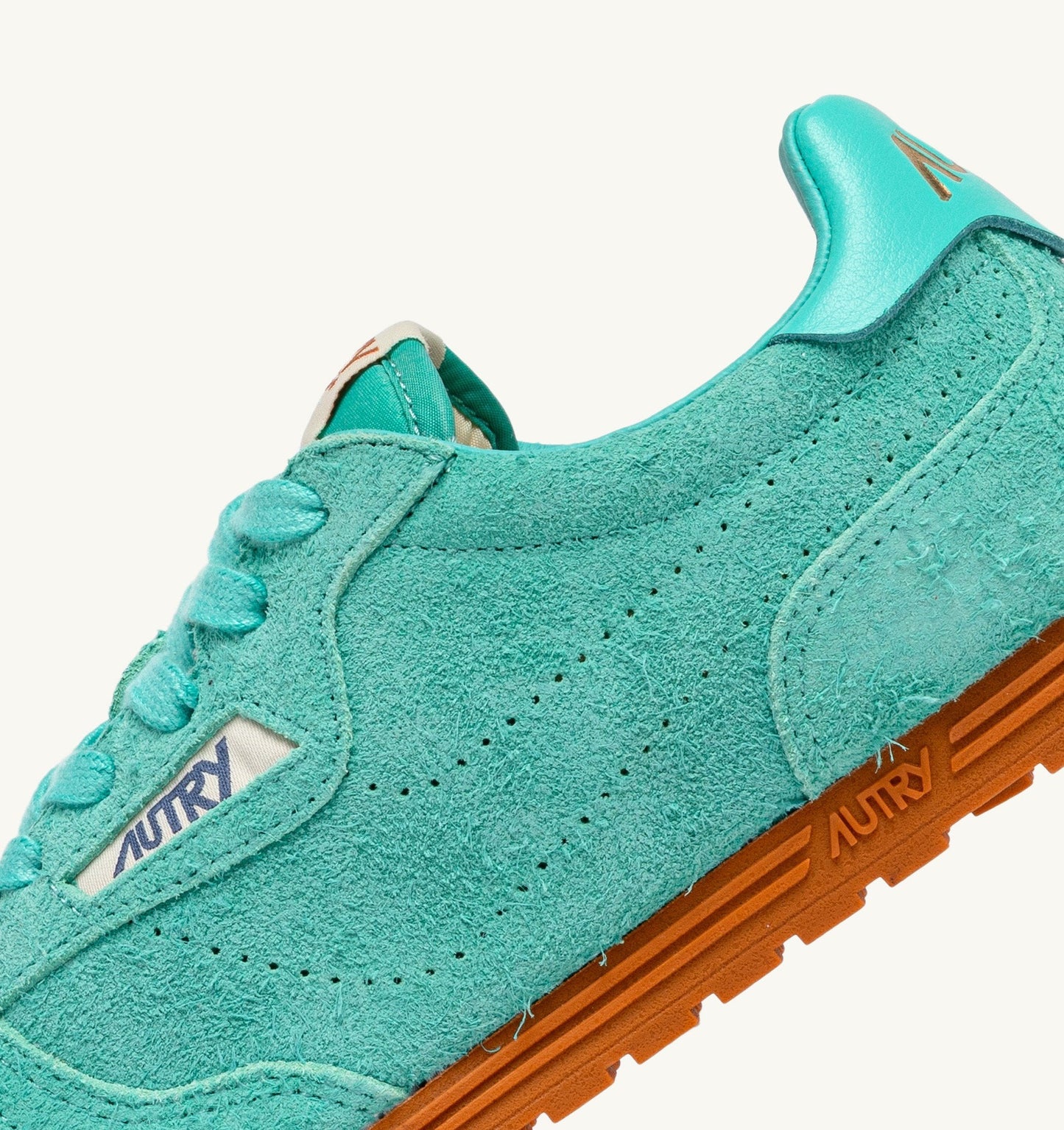 WINDSPIN IN SUEDE TURQUOISE